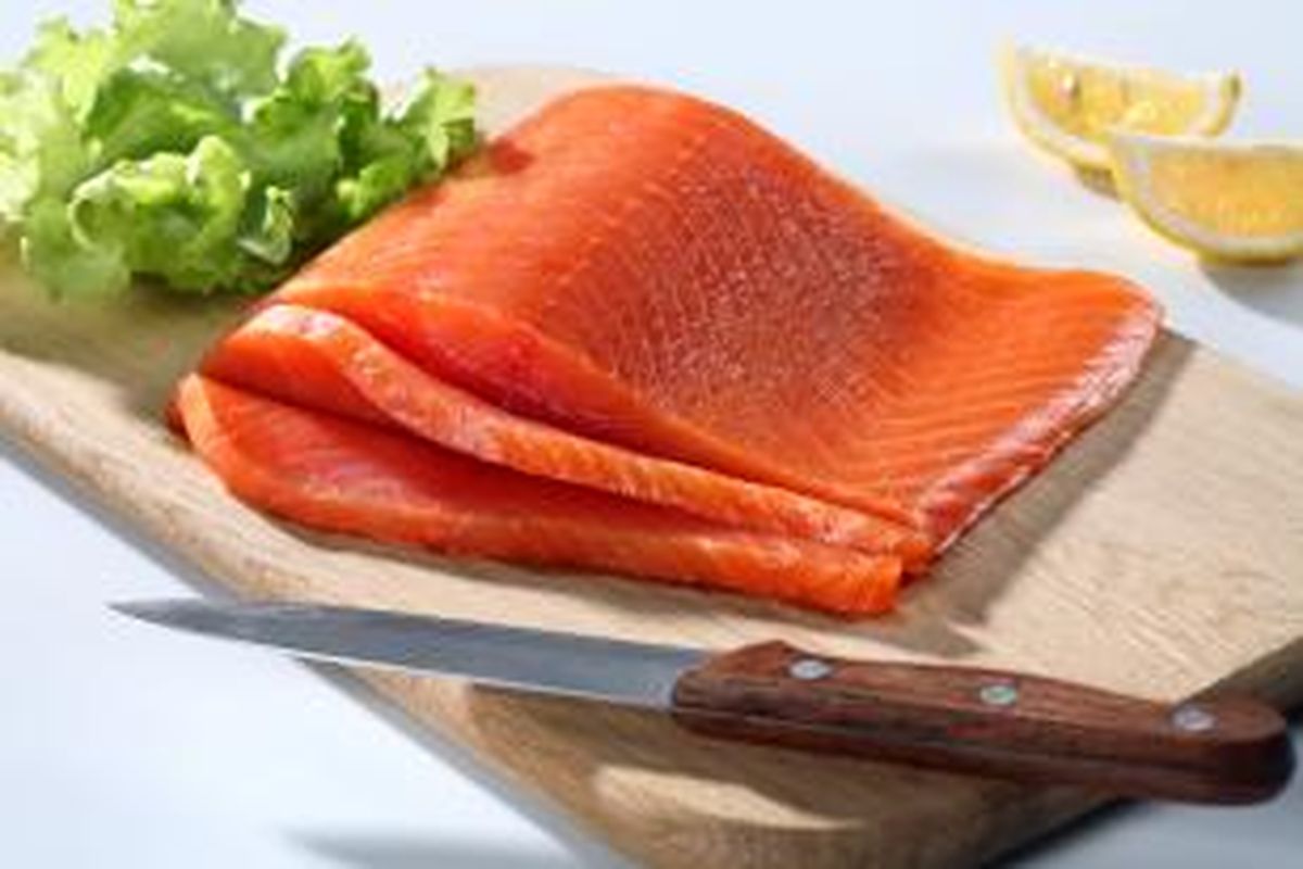 Potongan daging ikan salmon.