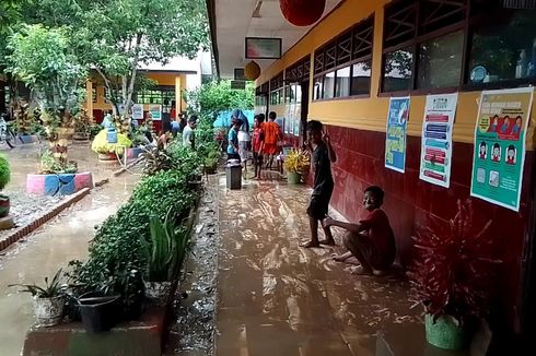 Akibat Banjir di Luwu, Sekolah Terendam Lumpur dan Pagar Rusak