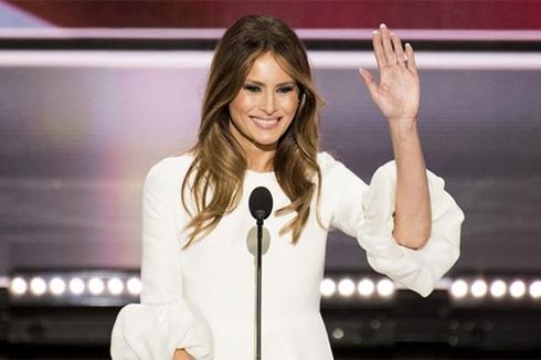 Melania Trump Butuh 75 Menit untuk Rias Wajah dan Rambut 