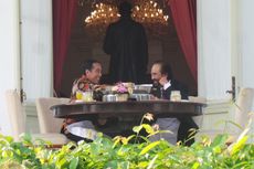 Jokowi Sarapan Bersama Surya Paloh di Teras Istana