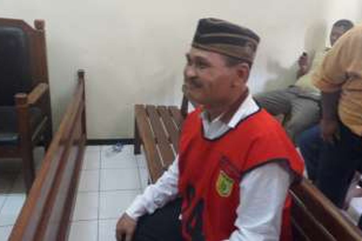 Rabu (11/5/2016), Abdull Aziz alias Daeng Aziz mendatangi mendatangi Pengadilan Negeri Jakarta Utara. Aziz akan menjalani persidangan ketiga tanpa didampingi kuasa hukum