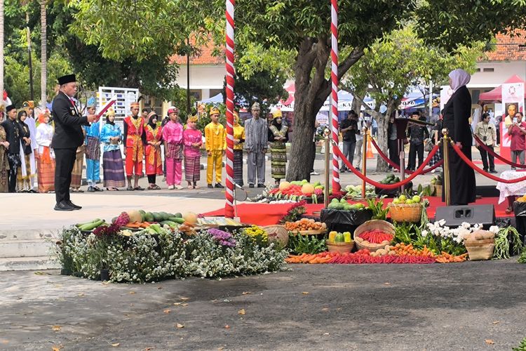 Peringati Sumpah Pemuda di Pamekasan, Khofifah Singgung Peran M. Tabrani
