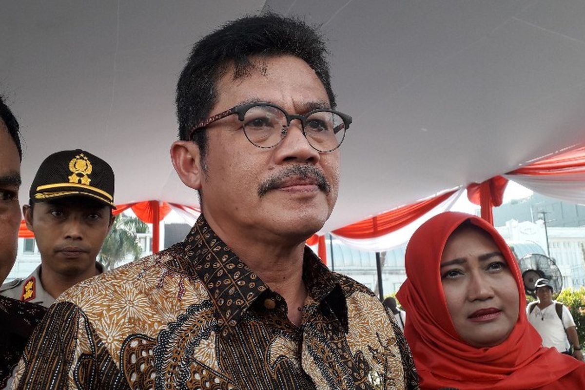 Wakil Wali Kota Jakarta Barat M. Zen dalam acara pembukaan Festival Kalibesar, Tamansari, Jakarta Barat pada Kamis (30/8/2018).