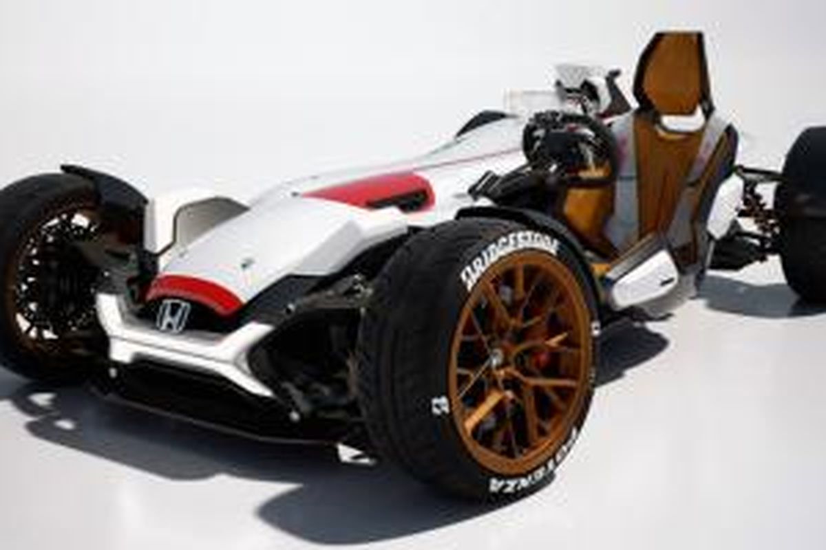 Honda 2&4 hasil kolaborasi mobil F1 Honda RA272 dan sepeda motor MotoGP Honda RC213V.
