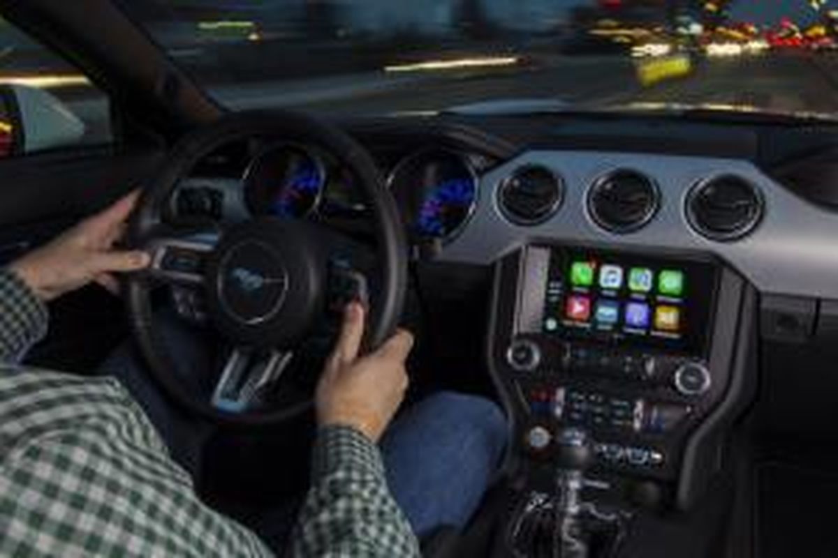 Ford SYNC 3 bisa terkoneksi dengan Android Auto dan Apple CarPlay.