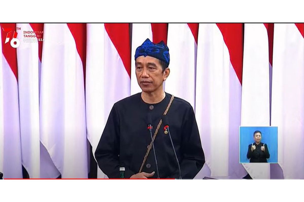 Presiden Jokowi dalam Sidang Tahunan MPR RI, Senin (16/8/2021) 