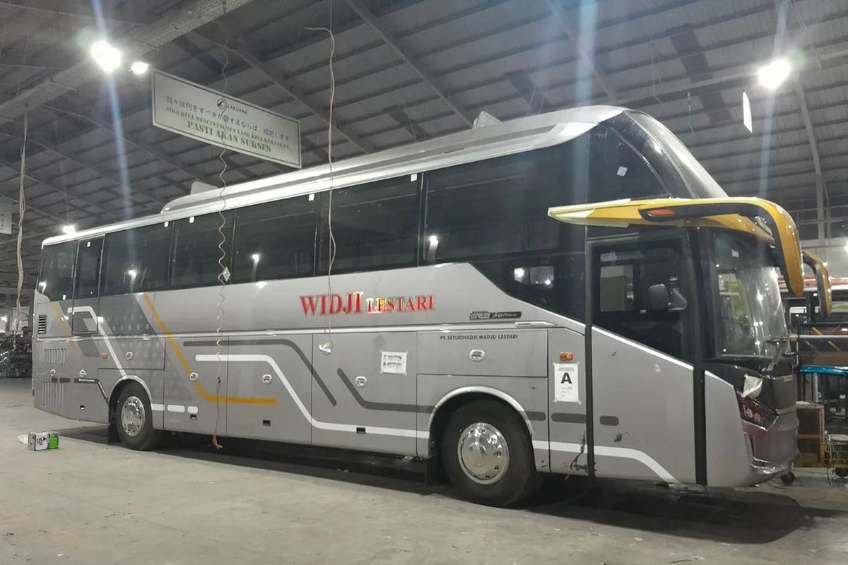 Bus baru PO Widji Lestari