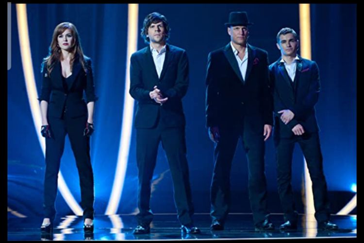 Jesse Eisenberg,Isla Fisher,Dave Franco dan Woody Harrelson dalam film Now You See Me (2013)