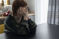 Kenapa Perasaan Tiba-Tiba Sedih? Kenali Penyebab dan Cara Mengatasinya