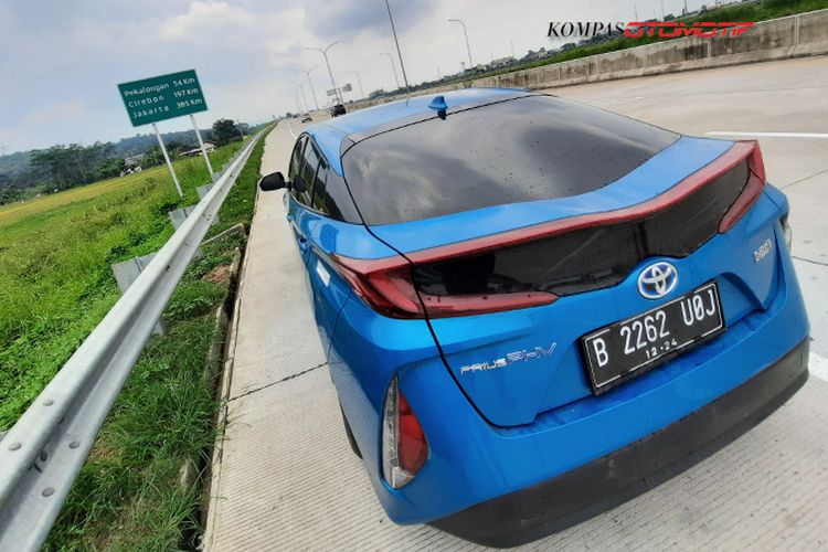 Toyota Prius PHEV Kompas.com Otomotif Challenge (KOC)