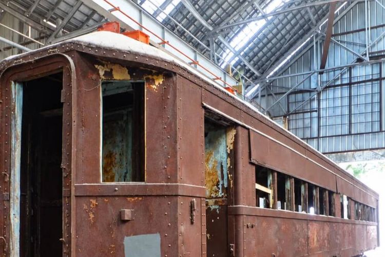 Sejarah Kereta Listrik di Indonesia, dari Trem Batavia hingga Whoosh 