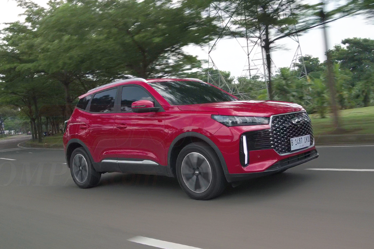 Test drive Chery Tiggo Cross CSH