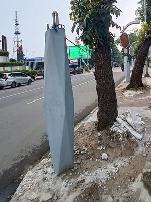 Lampu jalan di Kota Medan yang dikritik mirip pocong