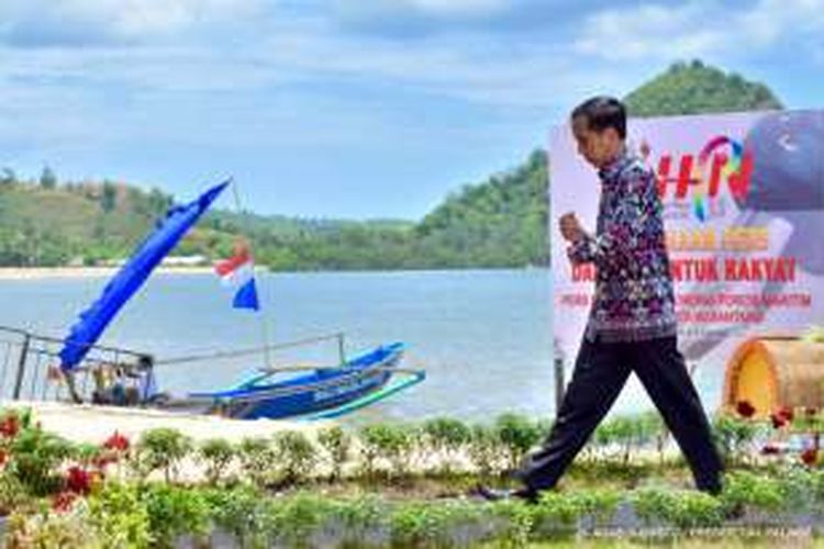 Presiden Joko Widodo (Jokowi) menghadiri Hari Pers Nasional 2016 di Lombok, Nusa Tenggara Barat, Selasa (9/2/2016).
