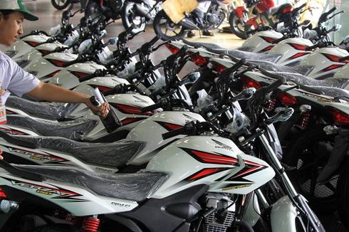 Honda Naikkan Banderol Verza 150