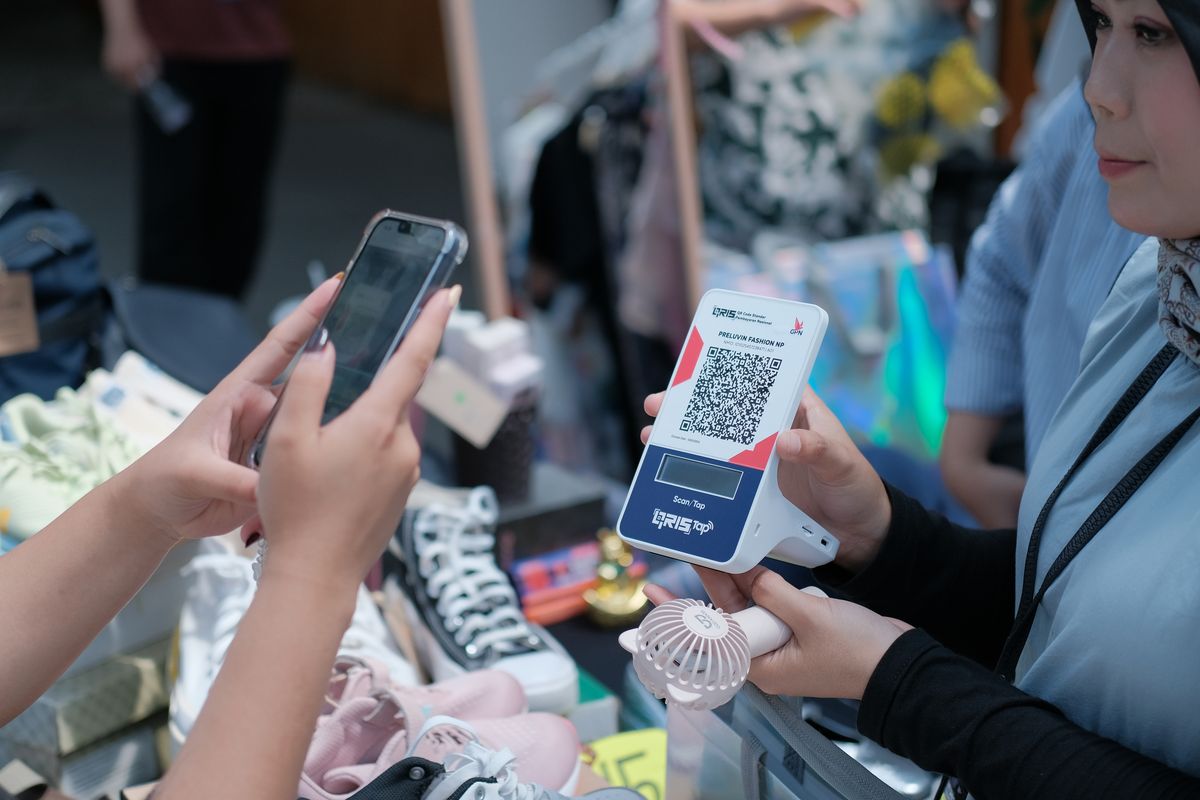 Untuk menciptakan pengalaman transaksi yang nyaman dan tertib, seluruh pembayaran di Purpose Market dilakukan menggunakan QRIS Soundbox, perangkat dengan notifikasi suara real-time untuk setiap transaksi QRIS berhasil.&nbsp;