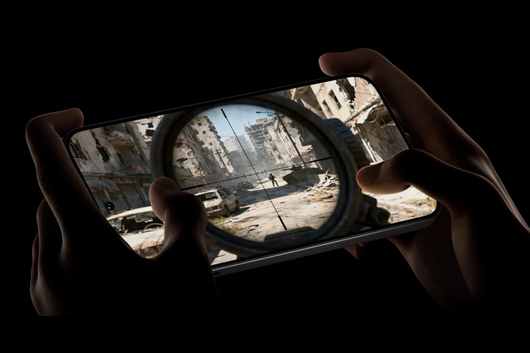 iQoo 15 Ultra punya sepasang tombol trigger untuk main game. iQoo mengeklaim tombol trigger ini sudah dibuat super sensitif dengan sampling rate hingga 600 Hz. Artinya, iQoo 15 Ultra mendeteksi input dari tombol trigger sebanyak 600 kali per detik.
