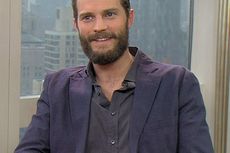 Perayaan Hari Natal Jamie Dornan yang Lucu dan Sekilas Tentang Kehidupannya Sebagai Kepala Rumah Tangga 