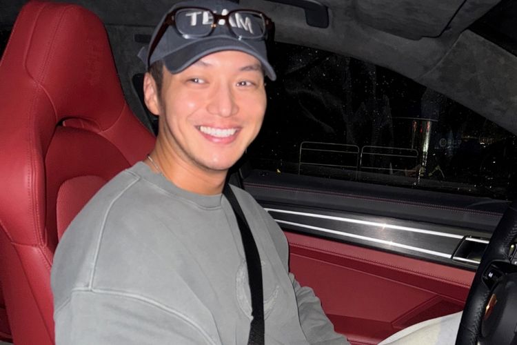 Hubungan Tiffany Young dan Byun Yo Han akhirnya terkonfirmasi. Ini perjalanan cinta keduanya.