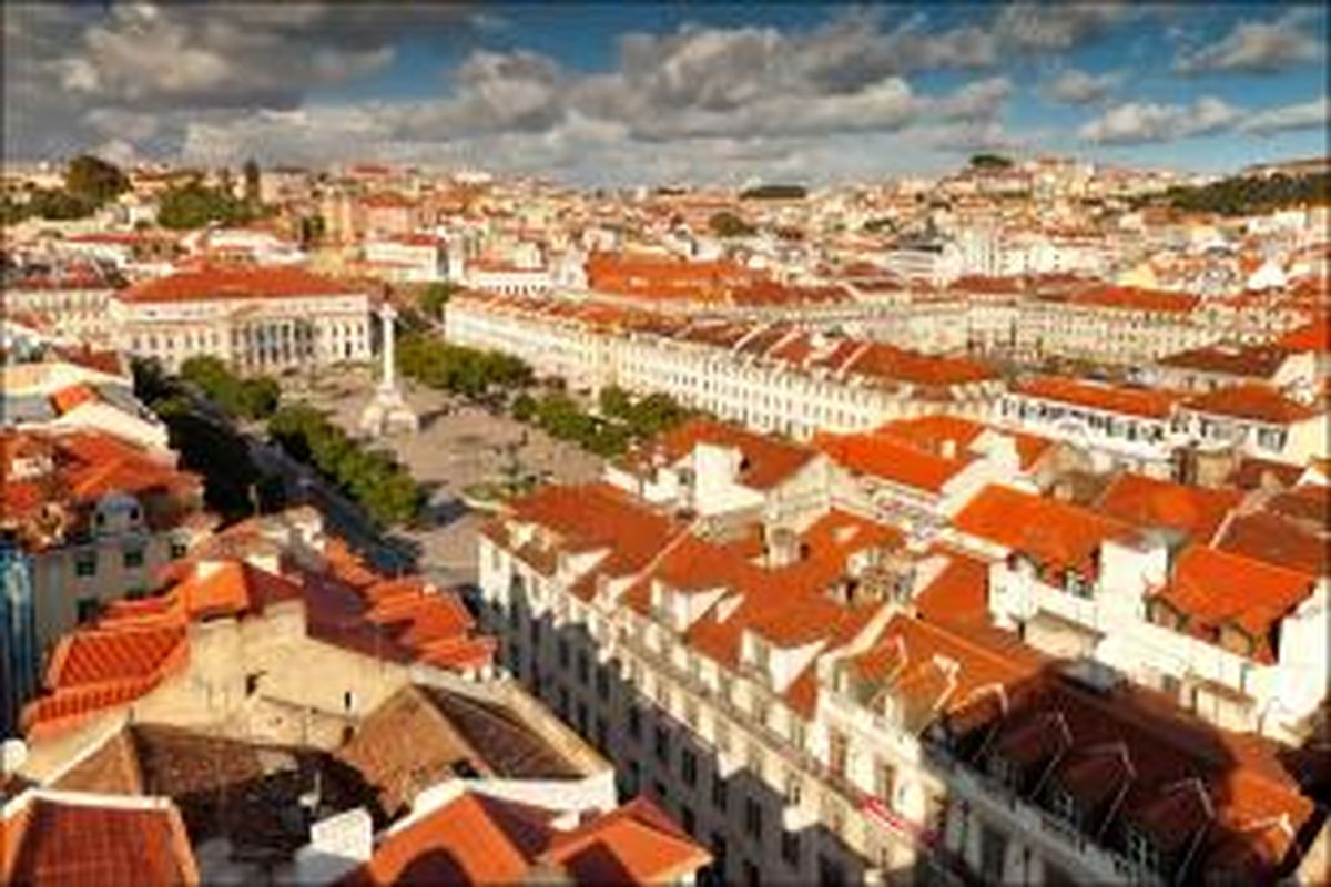 Aerial foto perumahan di Lisbon, Portugal.