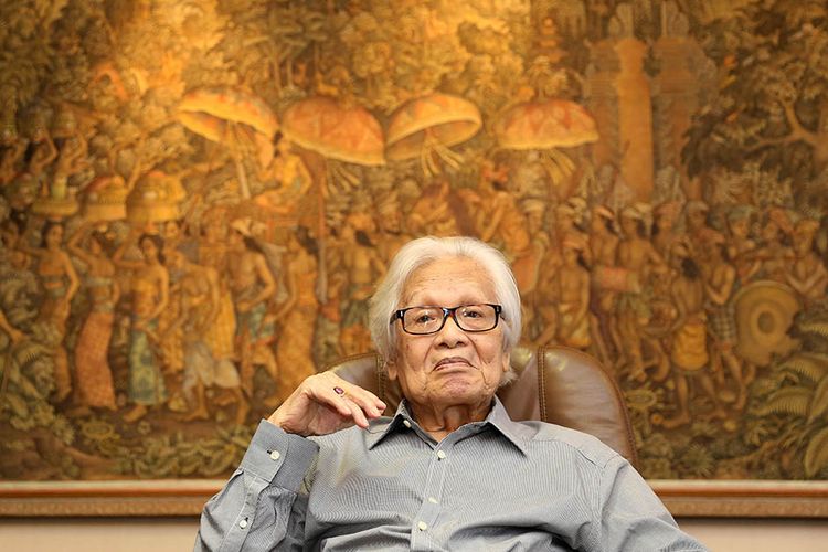 [ARSIP] Portrait foto Pendiri Kompas Gramedia, Jakob Oetama di Gedung Kompas Gramedia, Palmerah Selatan, Jakarta, Selasa (27/9/2016). Pendiri Kompas Gramedia, Jakob Oetama (88) meninggal dunia di Rumah Sakit Mitra Keluarga Kelapa Gading, Jakarta, Rabu (9/9/2020).