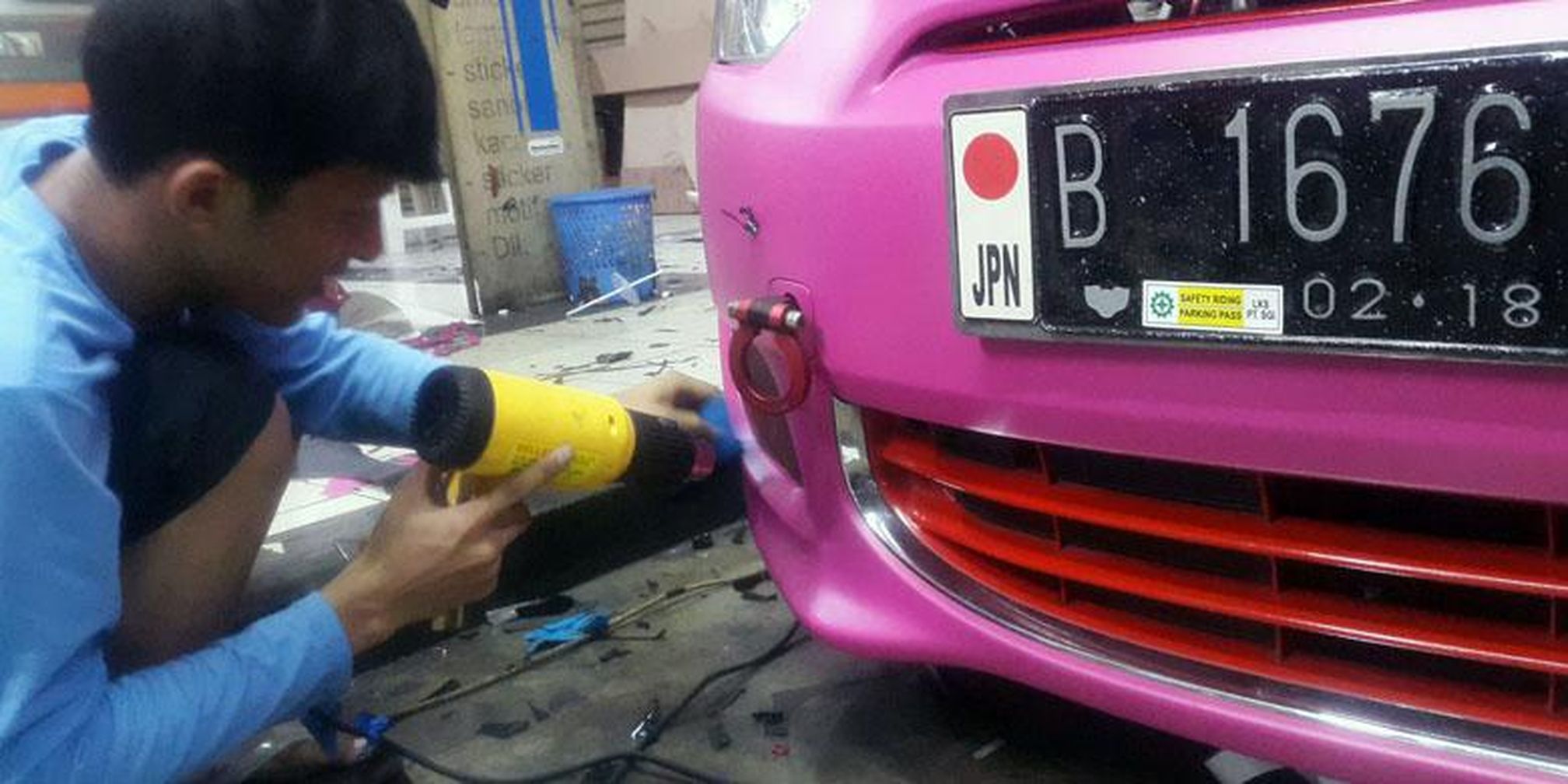 Paling Keren Cara Memasang Stiker Karbon  Di Motor 