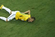 Tulang Belakang Retak, Neymar Tak Bisa Tampil Lagi di Piala Dunia