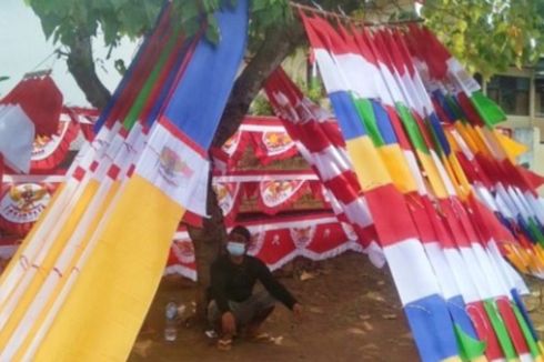 Cerita Pria Asal Garut Bawa 3 Karung Bendera untuk Dijual di Flores Timur: Hasilnya Lumayan...