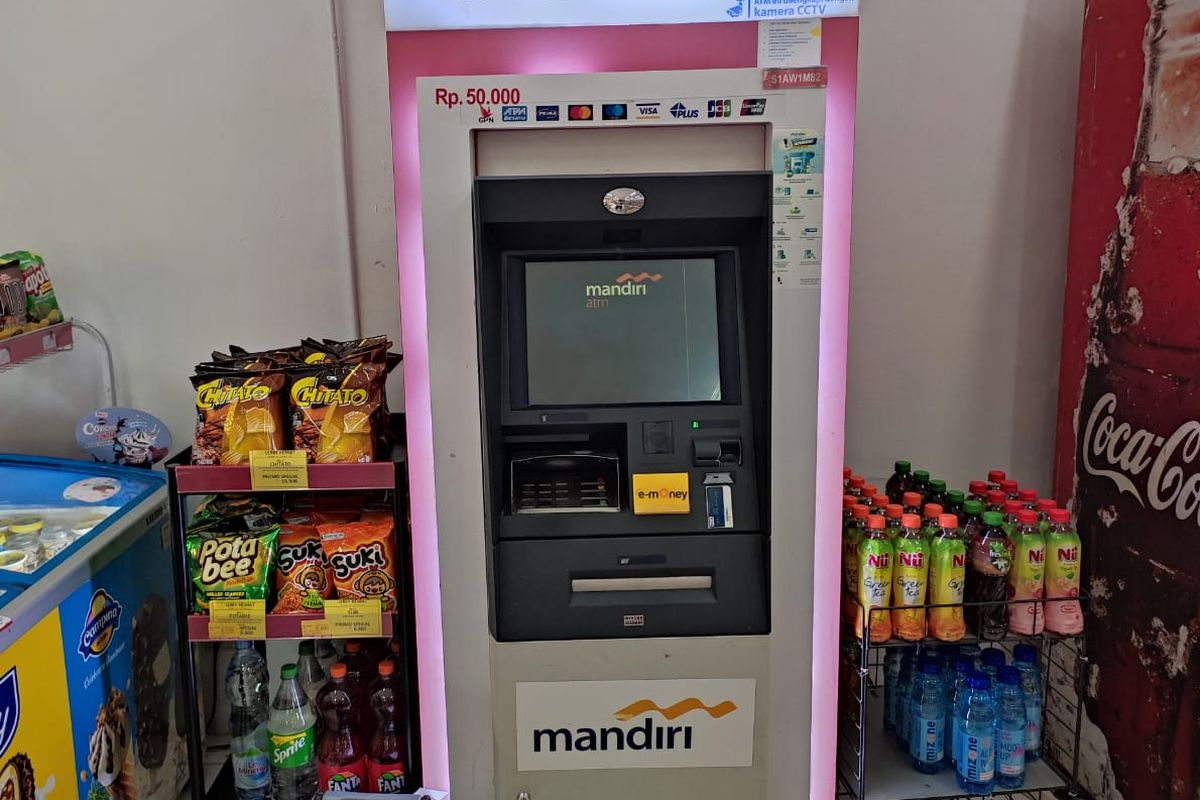 Cara tarik tunai saldo LinkAja di ATM Mandiri dengan mudah dan praktis.