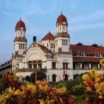 Contoh Bangunan Peninggalan Sejarah Di Indonesia