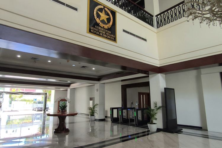 WFH ASN Resmi Digelar Jumat Ini, Begini Suasana Lengang Kantor Kemensetneg