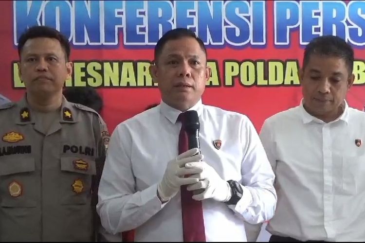 Dirresnarkoba Polda Jambi AKBP Ernesto Saisar, pada pengungkapan kasus kurir narkoba, di Polda Jambi, Senin (1/7/2024).