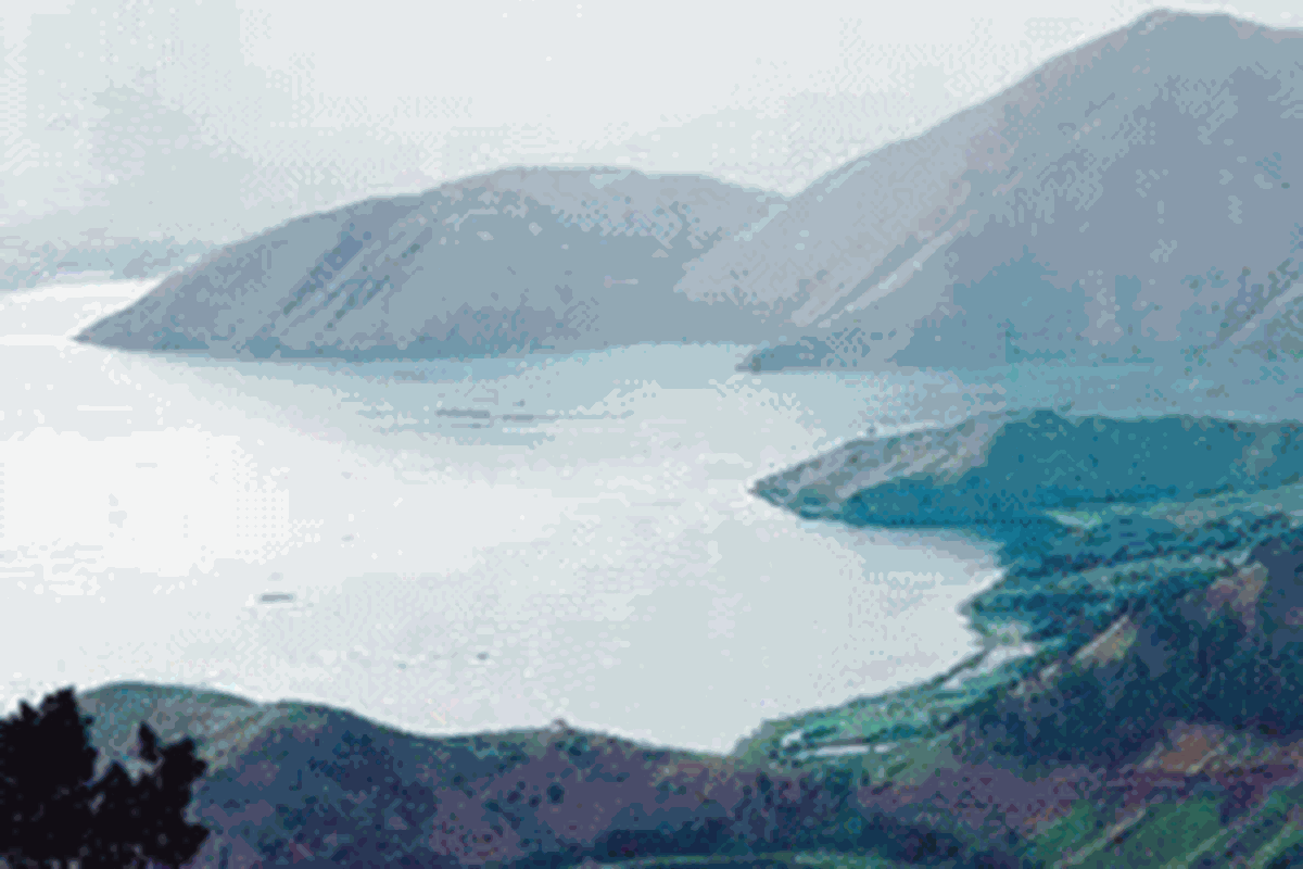 Danau Toba dari Tele.