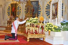 Raja Baru Thailand Pimpin Doa untuk Mendiang Bhumibol di Grand Palace 