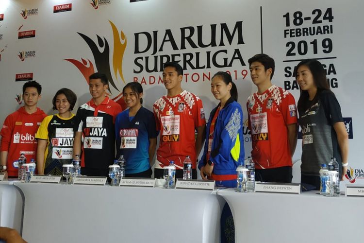 Para pebulu tangkis dalam dan luar negeri yang akan tampil pada turnamen Djarum Superliga Badminton 2019, di Sabuga, Bandung, Jawa Barat, Minggu (17/2/2019).