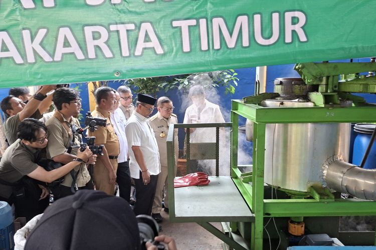 Pasar Kramat Jati Produksi 5 Ton Sampah per Hari, Kini Disulap Jadi Pupuk