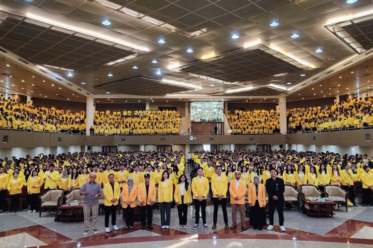 Universitas Terbuka Jakarta menggelar kegiatan Orientasi Studi Mahasiswa Baru (OSMB) di Universitas Terbuka Convention Center (UTCC), Pondok Cabe, Kota Tangerang Selatan, Banten, Sabtu (7/9/2024). 