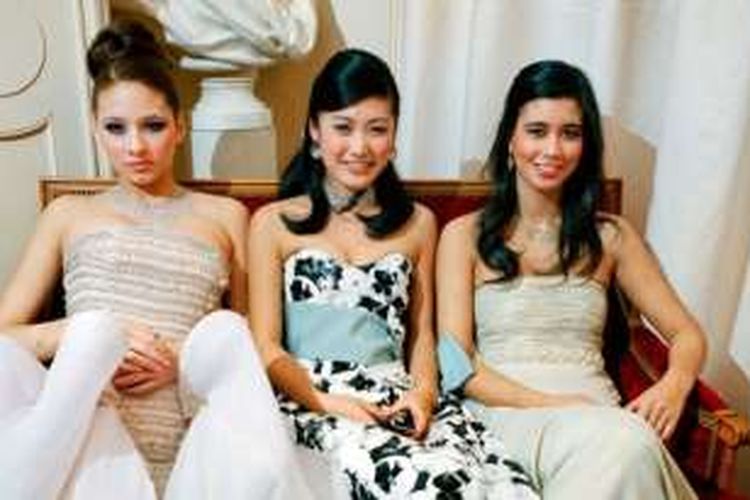 Jasmine Li (tengah), putri mantan PM Li Peng, juga muncul dalam 'Panama Papers' sebagai direktur sebuah perusahaan di British Virgin Islands (BVI).