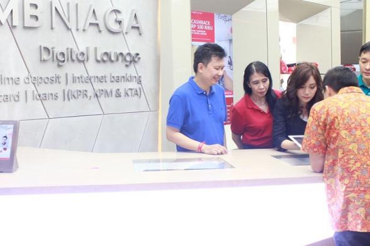 Suasana pembukaan CIMB Niaga Digital Lounge di Solo