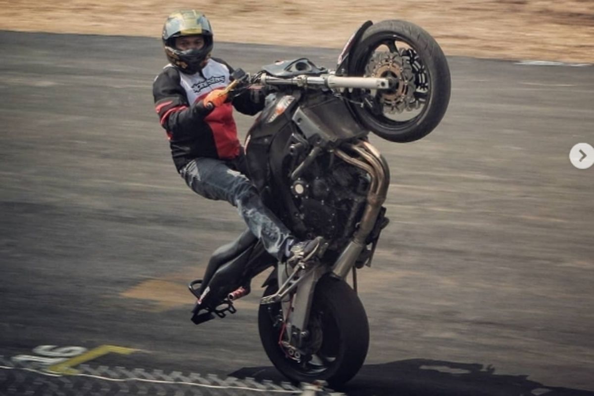 Stunt rider profesional Reza SS