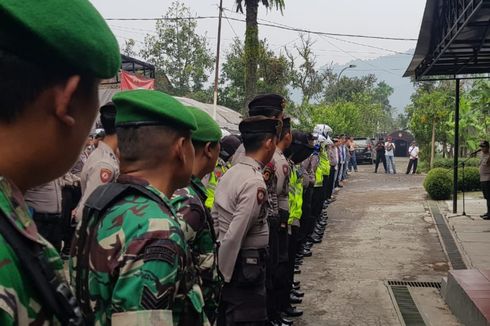 Warga Dilarang Bawa Korek Api saat Hadiri Rapat Pleno Terbuka Pemilu di Kantor KPU Sumedang