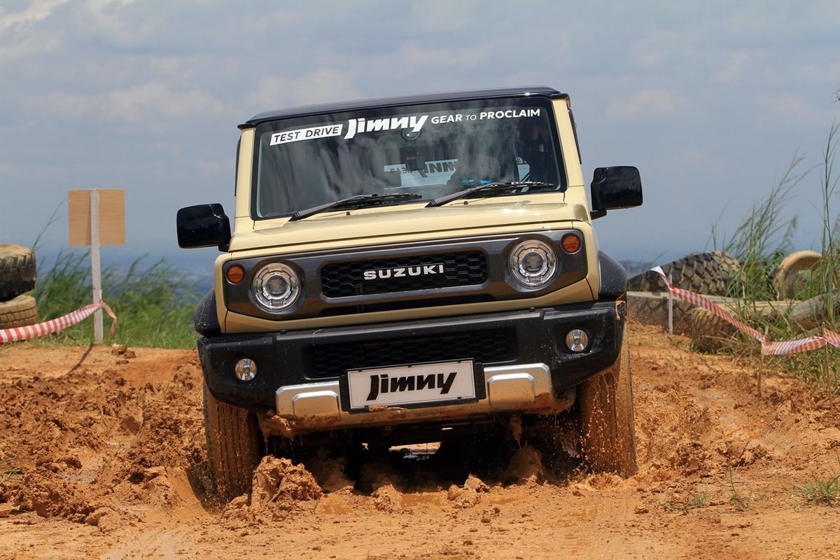 Suzuki Jimny 5 Pintu Diajak Off Road