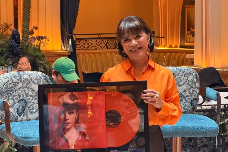Ruth Sahanaya Rilis EP Merindu Usai 8 Tahun Vakum Rilis Album Solo