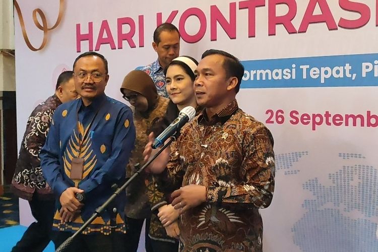 Pemerintah Luncurkan Panduan Kesehatan Reproduksi dalam Huruf Braille