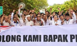Tidak Ingin Ada PHK, Wamenekar Ajak Karyawan Indofarma Berjuang Bersama