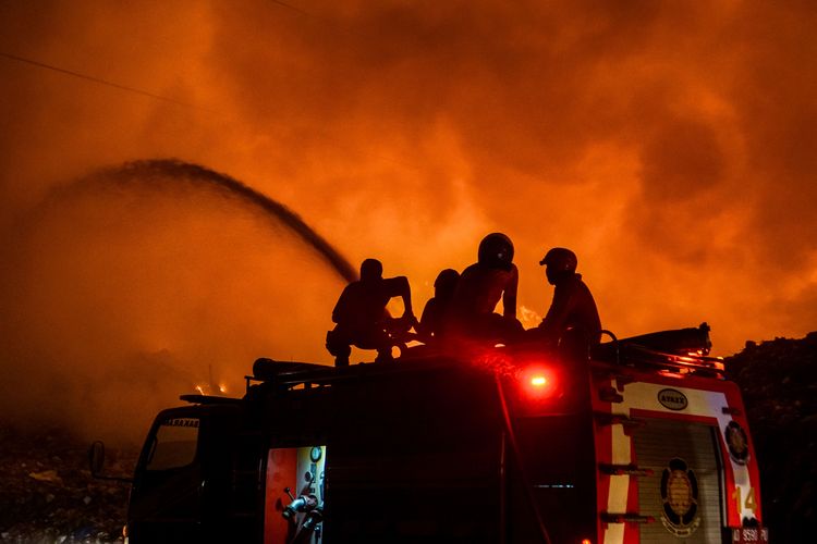 Kebakaran TPA Putri Cempo Solo, Ada SUTET di Tengah Lokasi