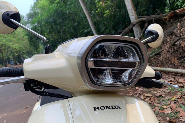 Lampu LED Honda Stylo 160 CBS