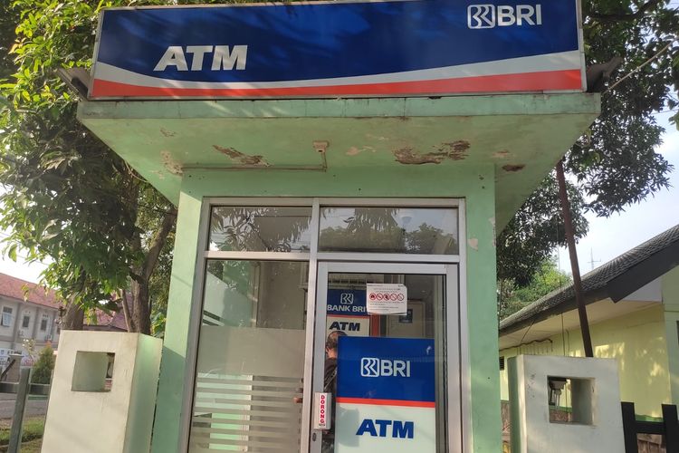 Cara transfer BRI ke DANA paling gampang dilakukan yakni melalui mobile banking BRImo.