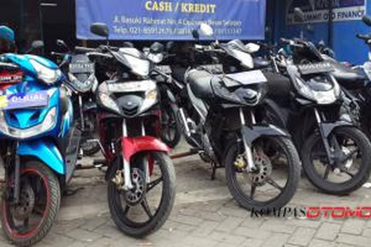 Beberapa tipe sepeda motor bekas masih bisa dijual dengan harga tinggi.