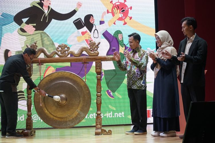 Dompet Dhuafa melalui Lembaga Pengembangan Insani menggelar Youth Inspiration Camp (YIC) di Auditorium Perpusnas, Jakarta, pekan lalu. Gelaran tersebut mengusung semangat Lead The Change.
